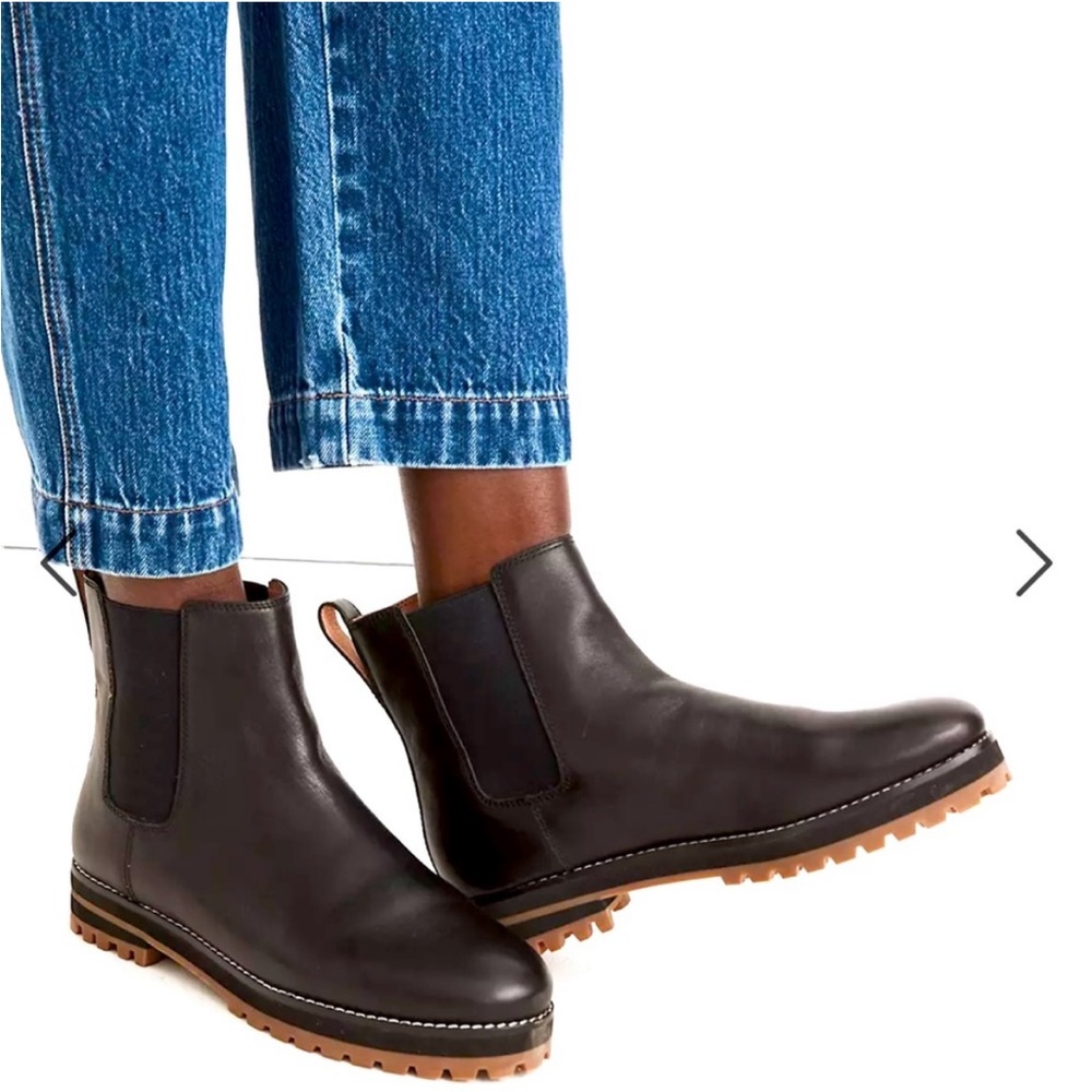 Madewell Lug Sole Ivy Chelsea Boots Black Leather size 8.5